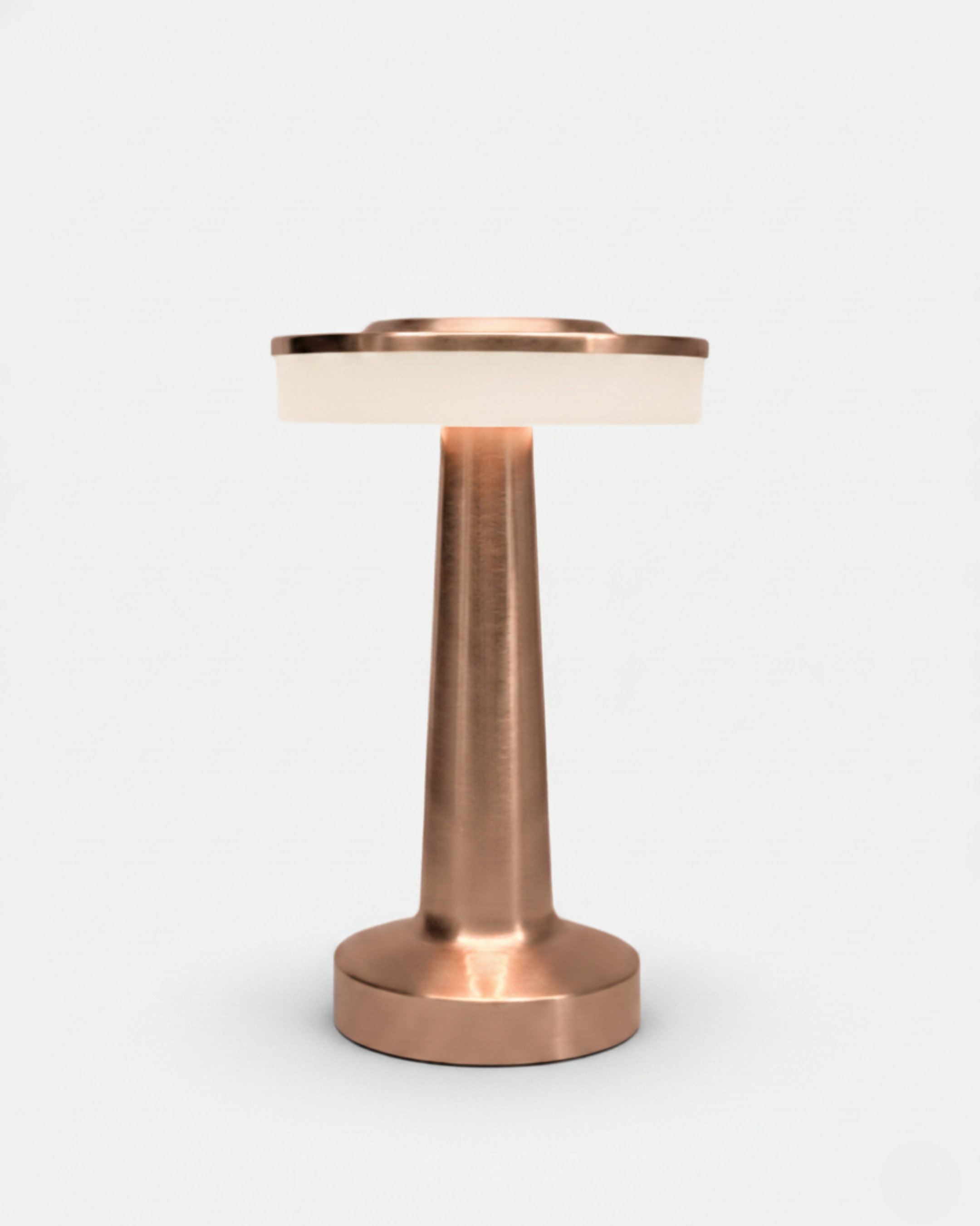 lampe sans fil modele karo par korven studio couleur cuivre