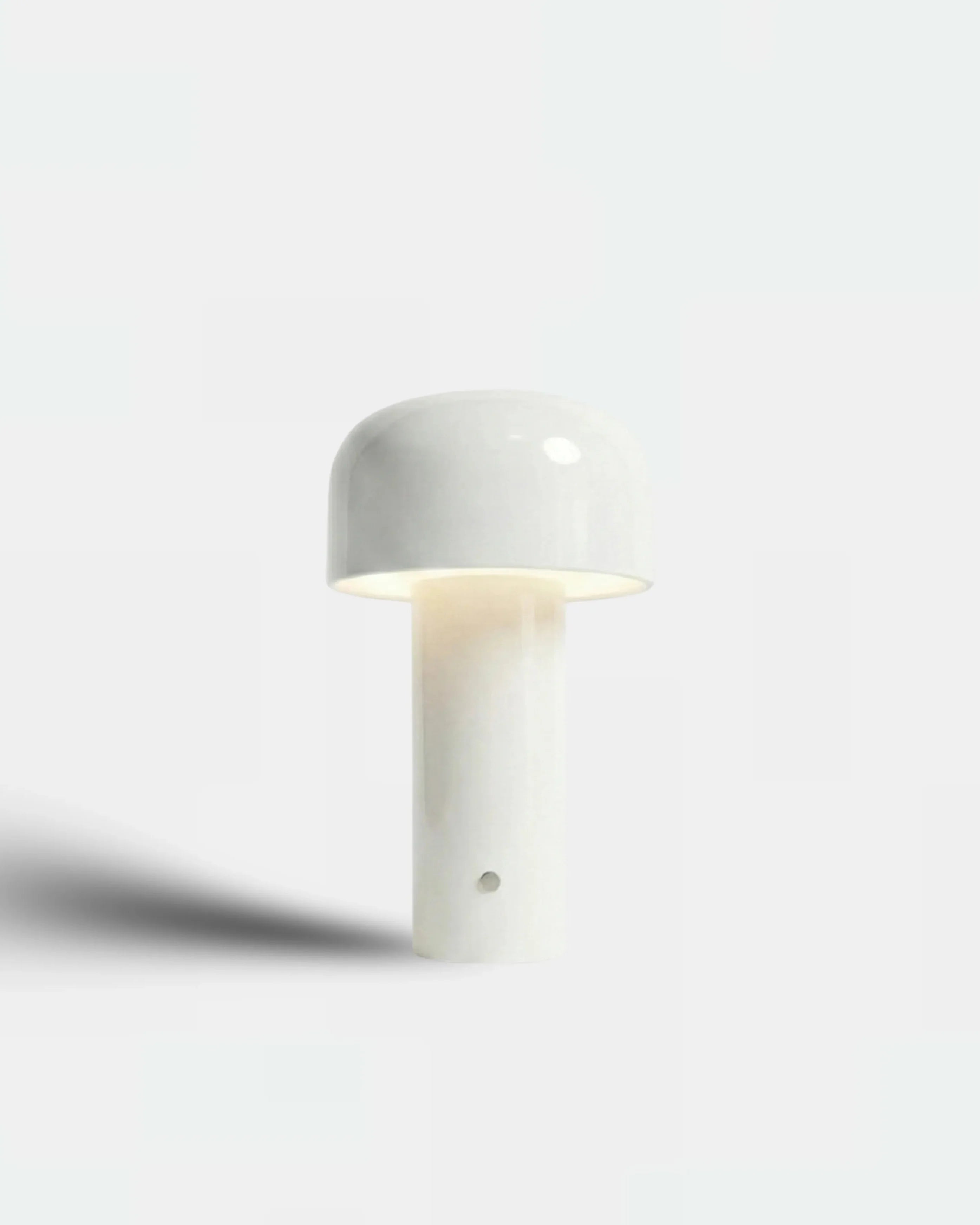 lampe sans fil led couleur blanc modele lako par korven studio 