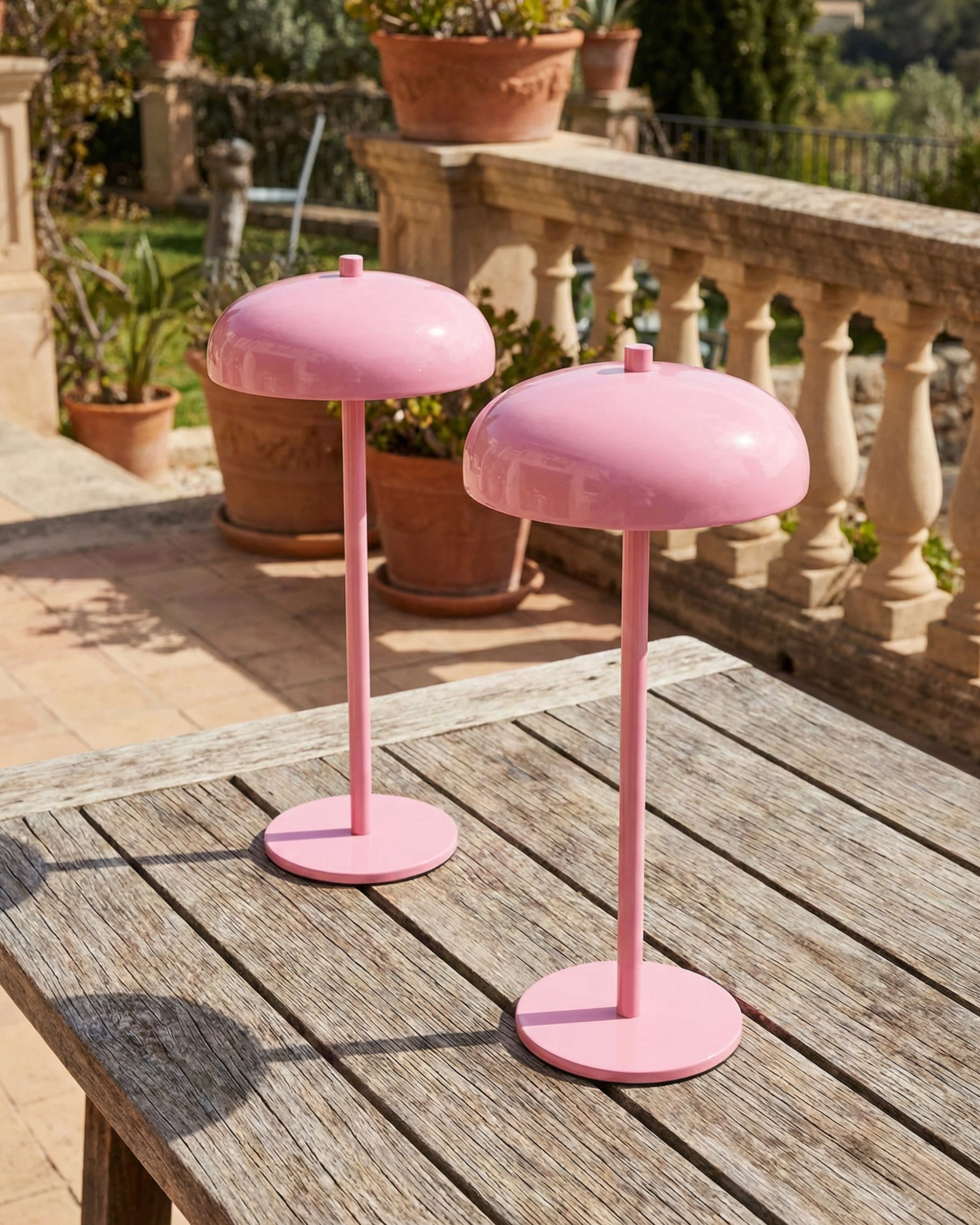 Lampe sans fil exterieur rose tactile | NARI  korvenstudio