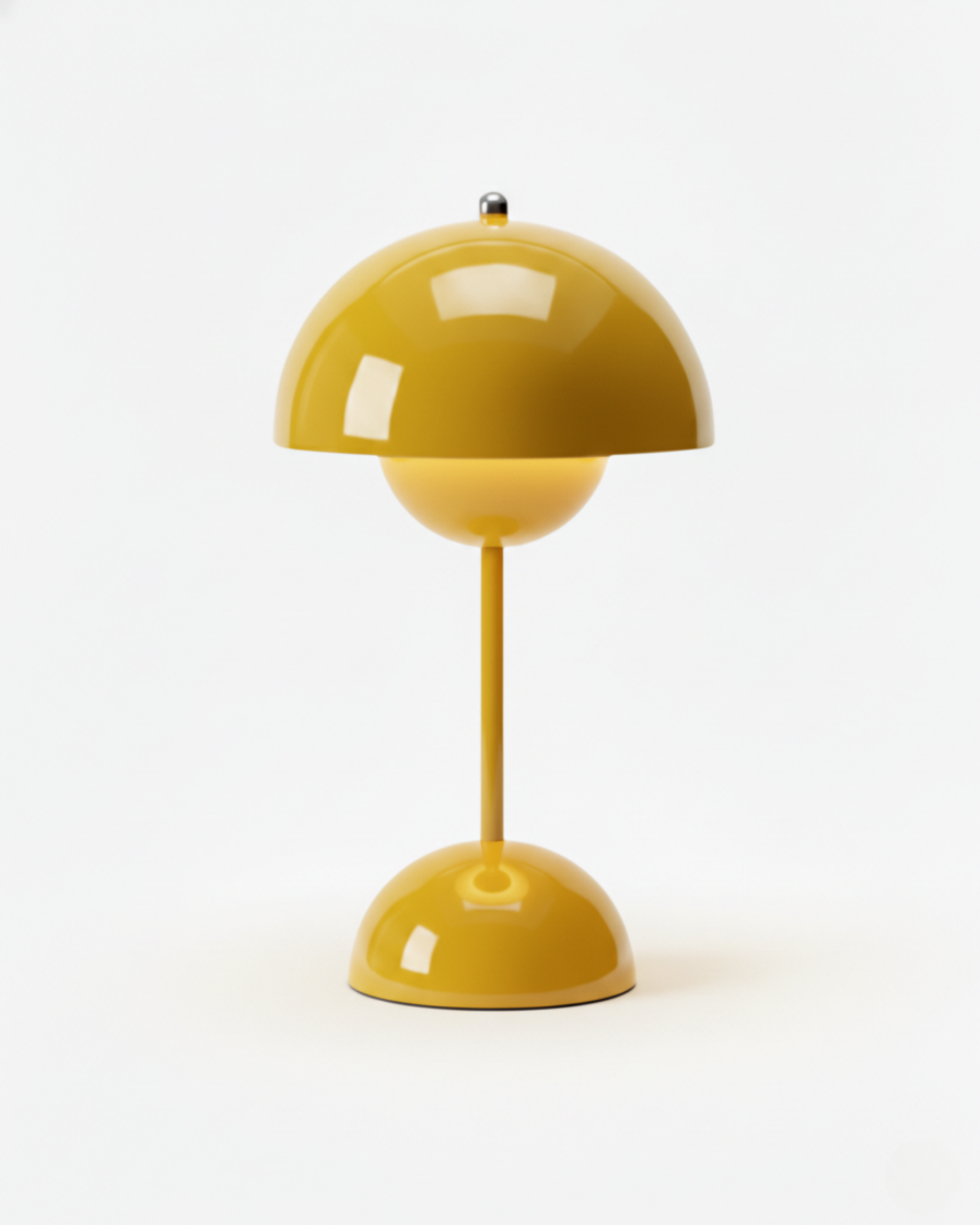 lampe sans fil jaune tactile modele oden par korven studio 