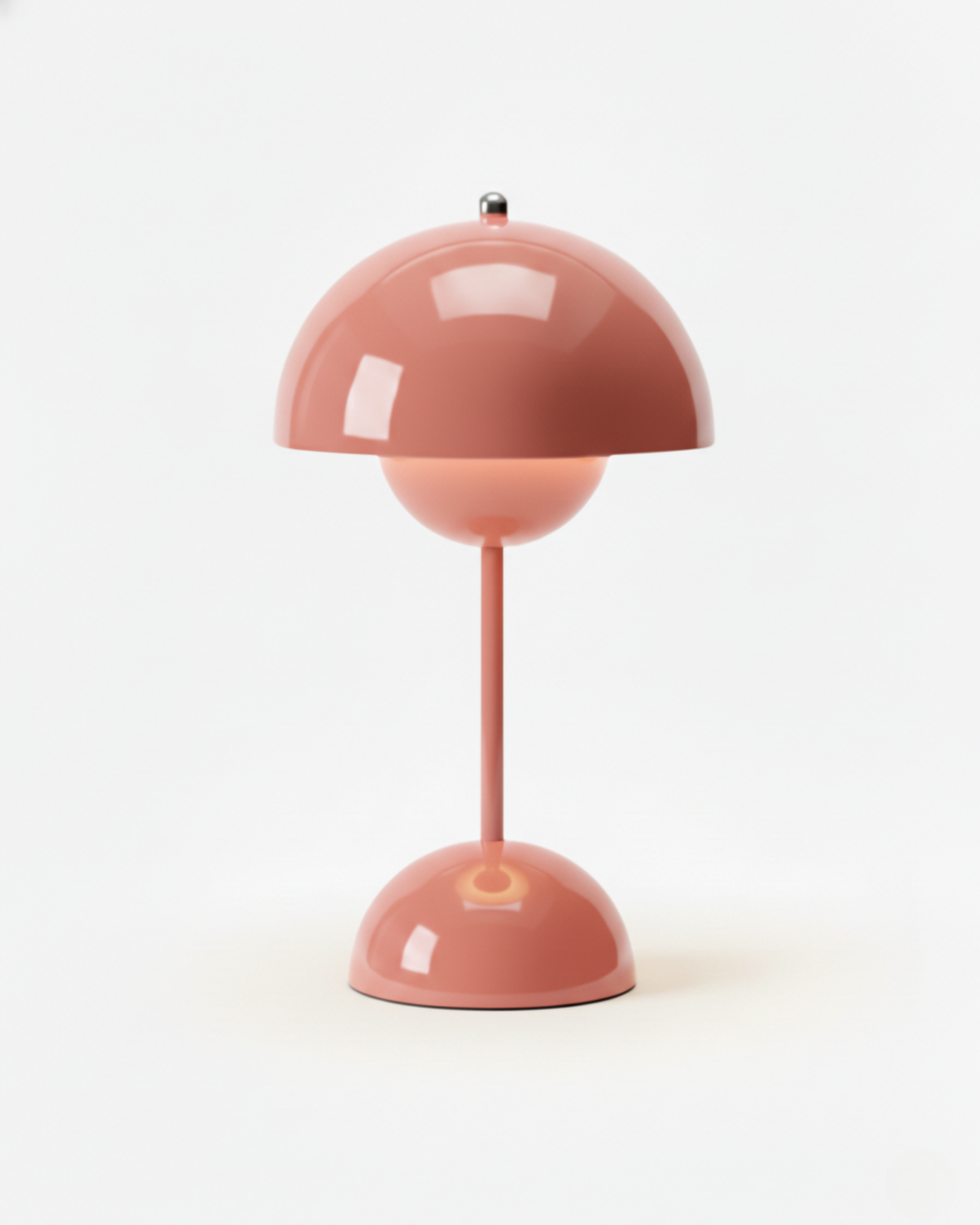 lampe sans fil rose tactile modele oden par korven studio 